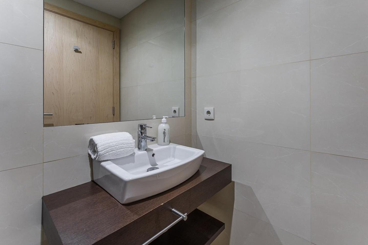 Guestready - Artsy Apartment Порто Екстериор снимка